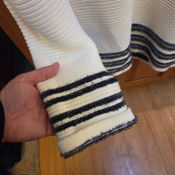 Karl Lagerfeld White Sweater with Black Accents - Picture 3 of 5